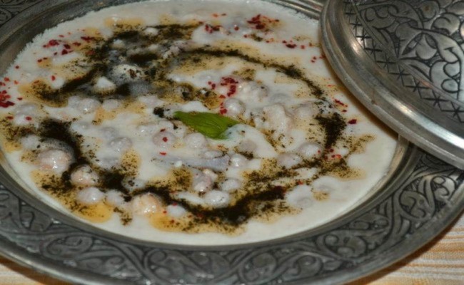 Yoğurtlu Yuvalama yemeği Gaziantep