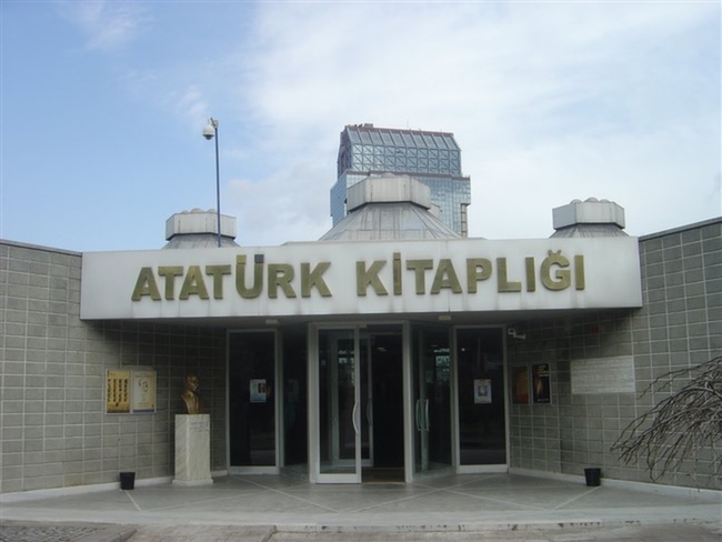 Atatürk-Kitaplığı