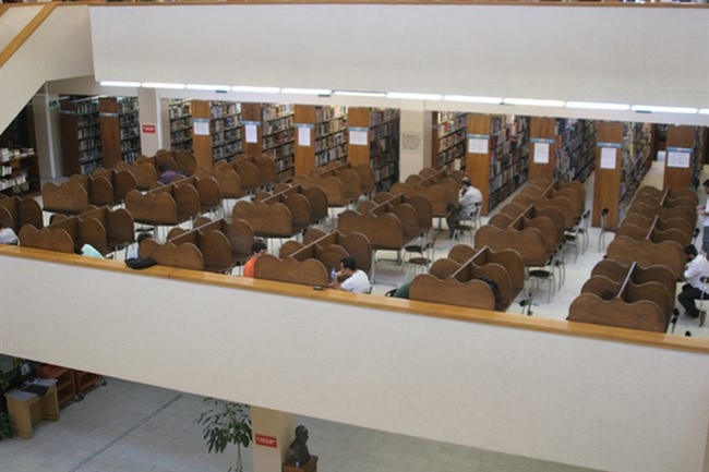 Boğaziçi-Üniversitesi-Kütüphanesi