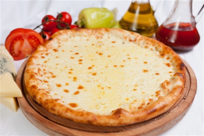 4-peynirli-pizza