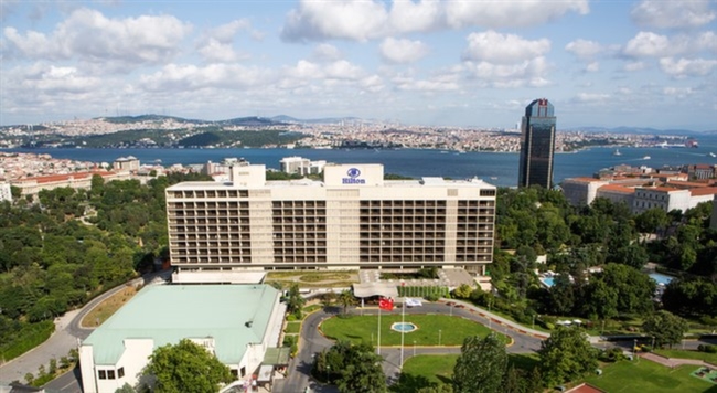 Hilton-İstanbul-İftar-Yemeği-Ramazan