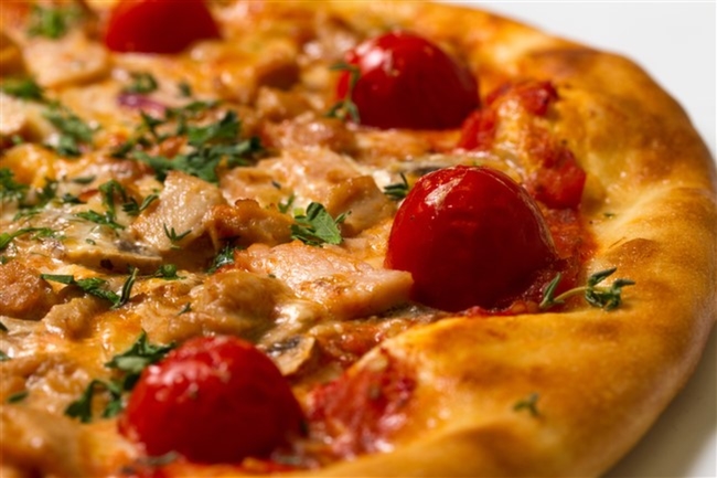 Glutensiz-Pizza-Ev-Yapımı-Tarif