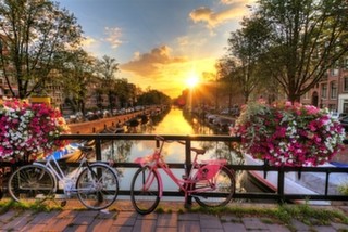 mekan.com editörlerinden Amsterdam Rehberi: Nerede Kalınır, Nereye Gidilir, Ne Yenir Ne İçilir?