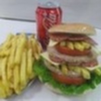 Duble Sucuklu Hamburger + Patates Kızartması + Kutu İçecek