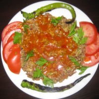 Salata + Ezme + Maydanozlu Salçalı Evin Ana Ekmeği + Ayran (30 cl.)