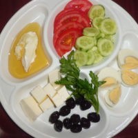Peynir - Zeytin - Yumurta - Domates - Salata - Bal - Tereyağ