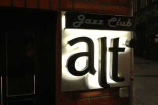 Alt Caz Club