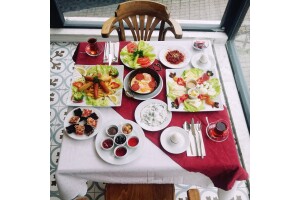 Bakırköy Taşhan Hotel'de Enfes Kahvaltı Menüleri