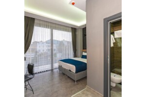 Melanj Airport Hotel Tek, Çift veya Üç Kişilik Konaklama Seçenekleri